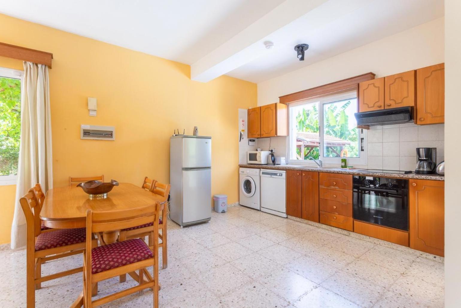 Sun Beach Villa Thio Polis Esterno foto