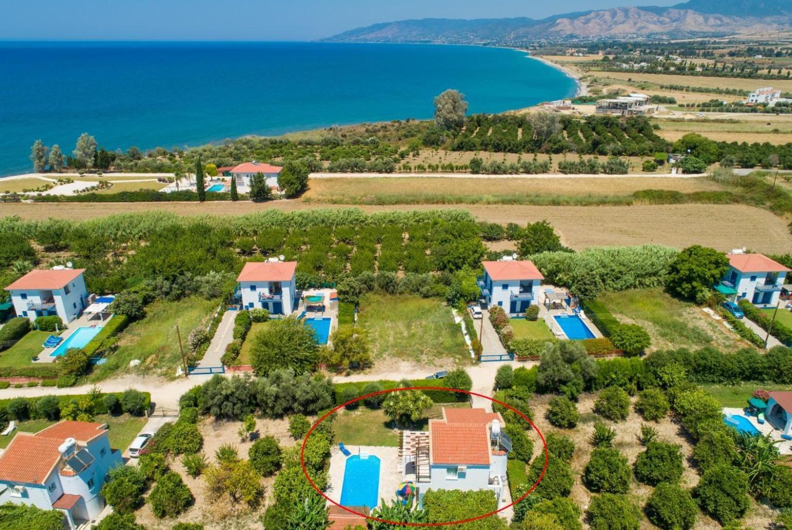 Sun Beach Villa Thio Polis Esterno foto
