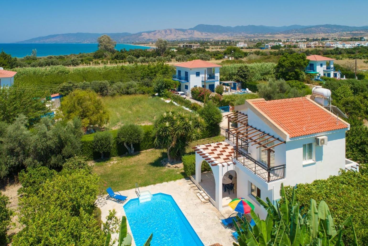 Sun Beach Villa Thio Polis Esterno foto