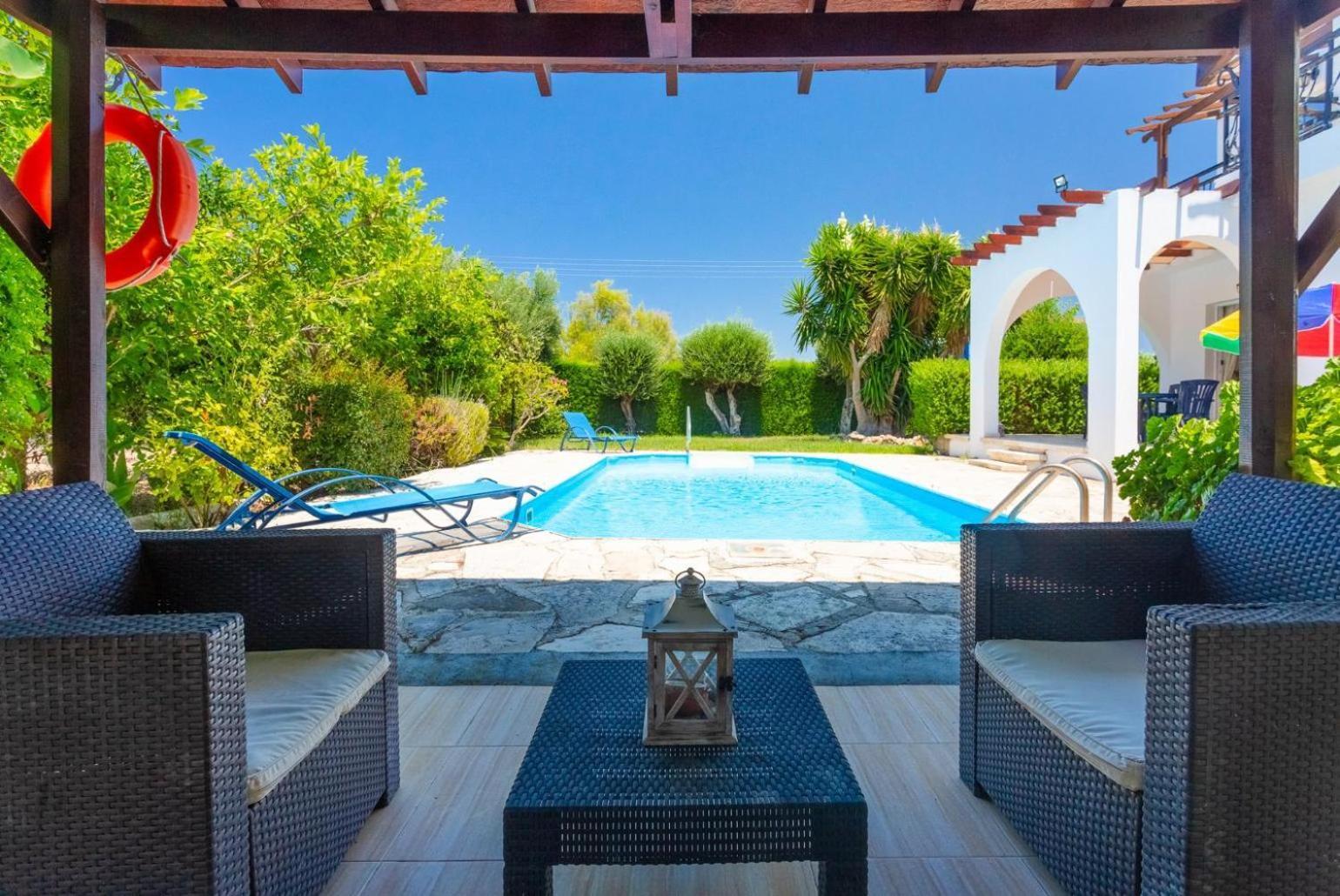 Sun Beach Villa Thio Polis Esterno foto
